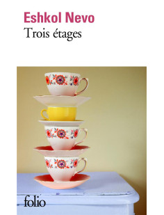 Trois étages